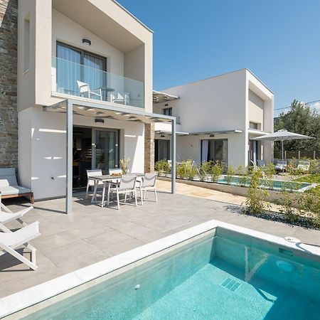 Yuka Villas Collection Nea Iraklitsa ภายนอก รูปภาพ