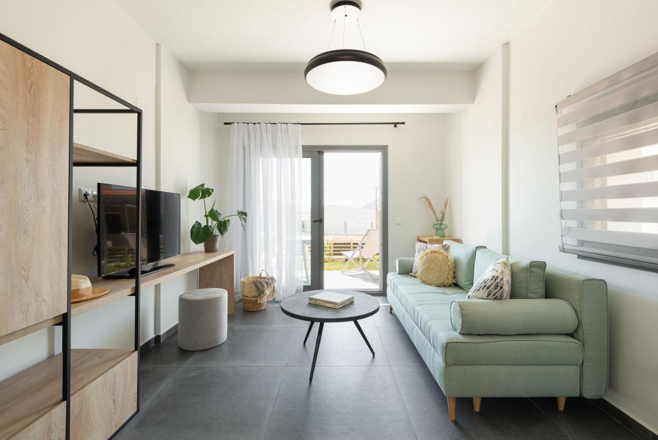 Yuka Villas Collection Nea Iraklitsa ภายนอก รูปภาพ