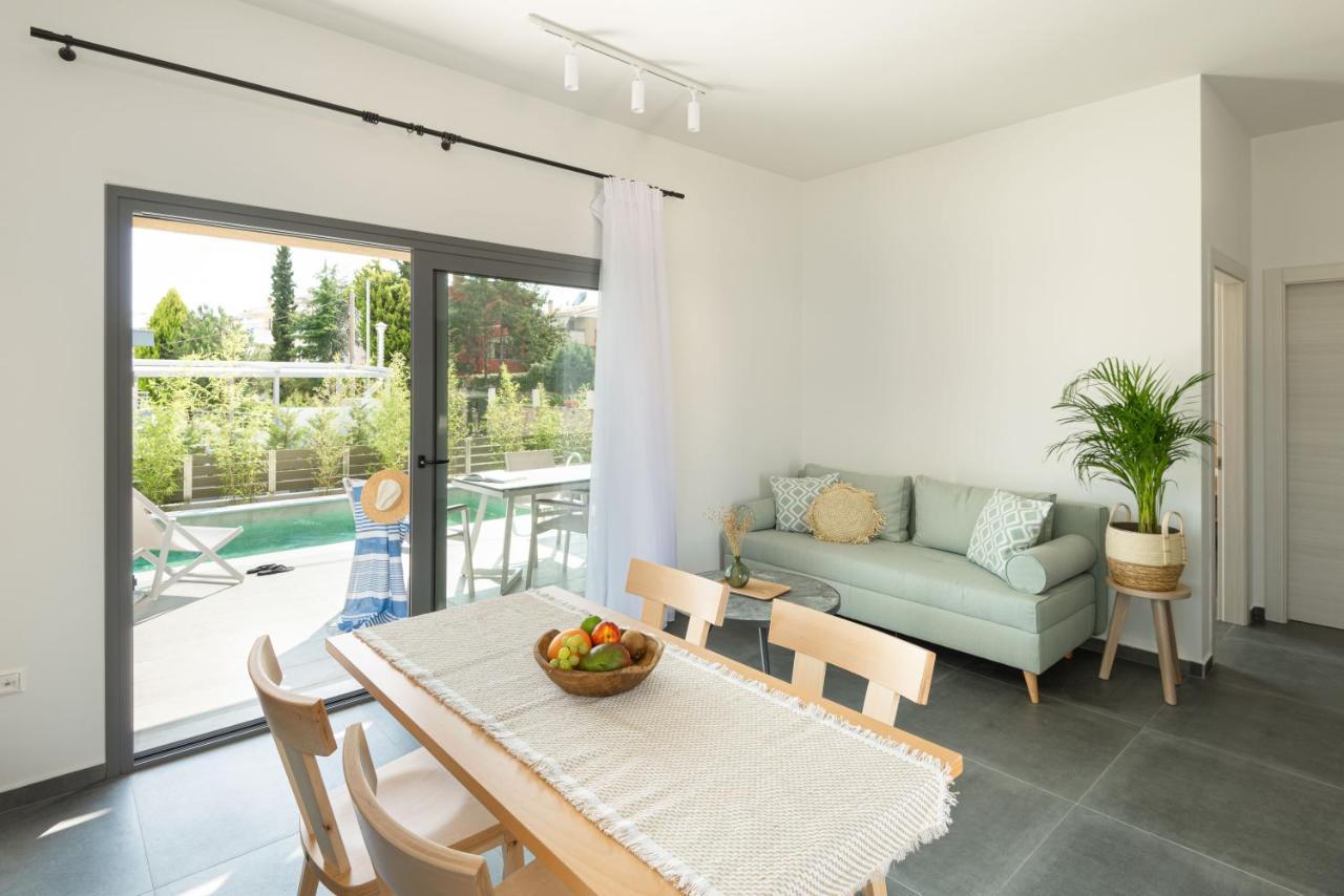 Yuka Villas Collection Nea Iraklitsa ภายนอก รูปภาพ