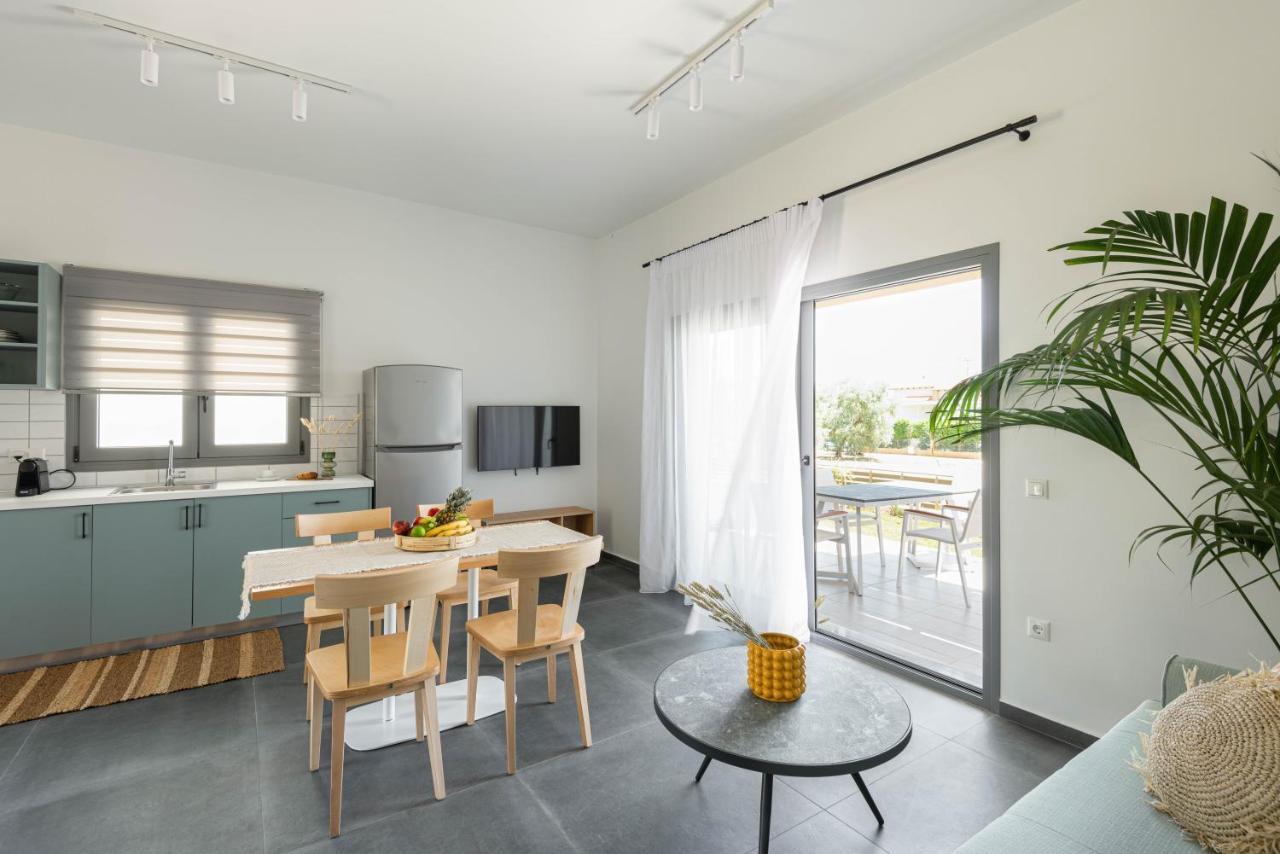 Yuka Villas Collection Nea Iraklitsa ภายนอก รูปภาพ
