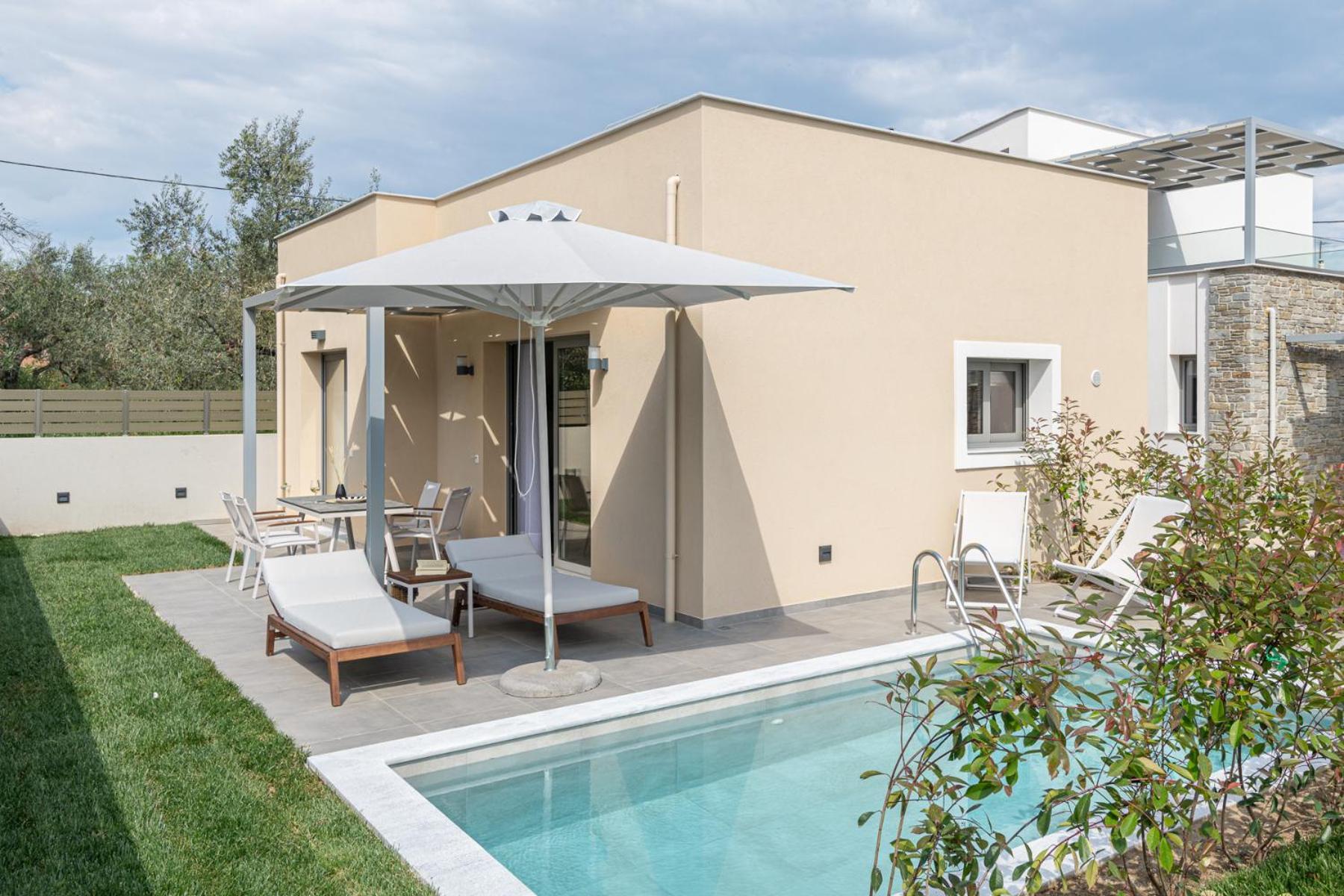 Yuka Villas Collection Nea Iraklitsa ภายนอก รูปภาพ