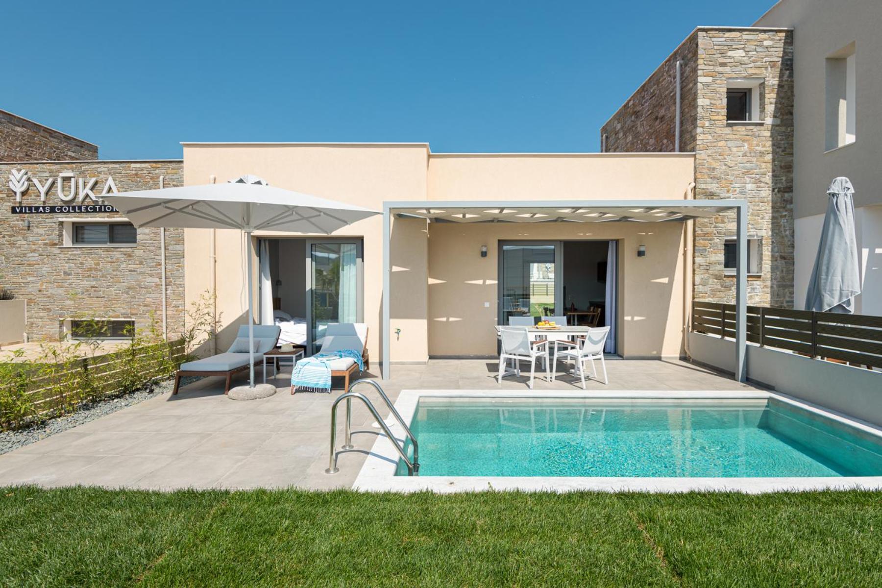 Yuka Villas Collection Nea Iraklitsa ภายนอก รูปภาพ